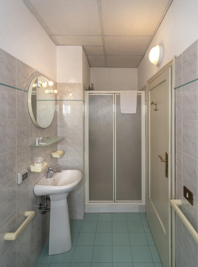 Hotel Casa Diocesana Di Lucca Eksteriør billede
